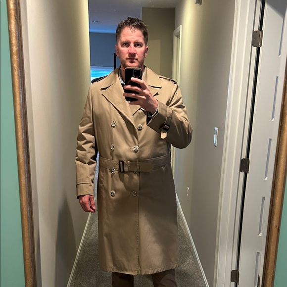 Vintage Men's Tan Trench Coat